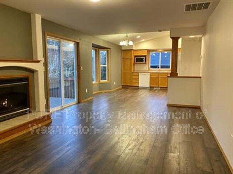 4449 Jacob Pl - Photo 4 of 16