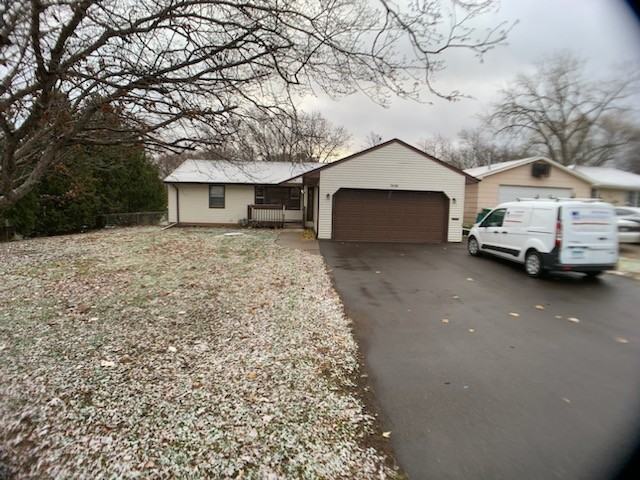 3136 Hampshire Ave N - Photo 3 of 29