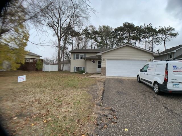 9453 Hallmark Ave S - Photo 2 of 25