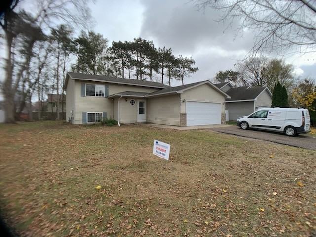 9453 Hallmark Ave S - Photo 3 of 25