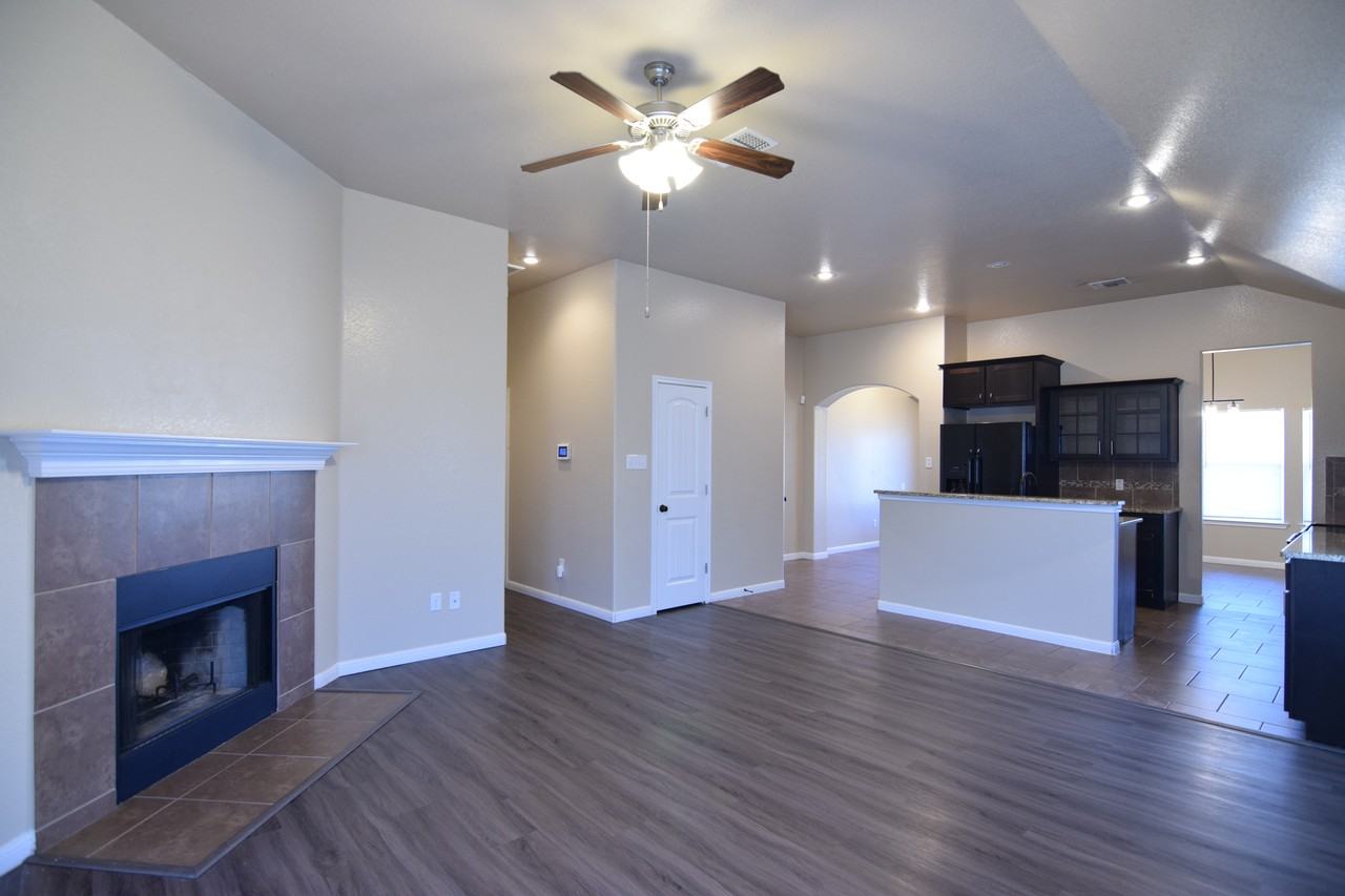 504 W Libra Dr - Photo 7 of 21