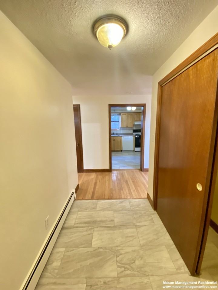 42 Loomis St #39 - Photo 6 of 14