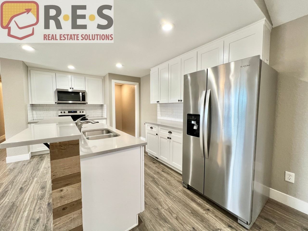 3178 S Dayton Ct - Photo 3 of 30