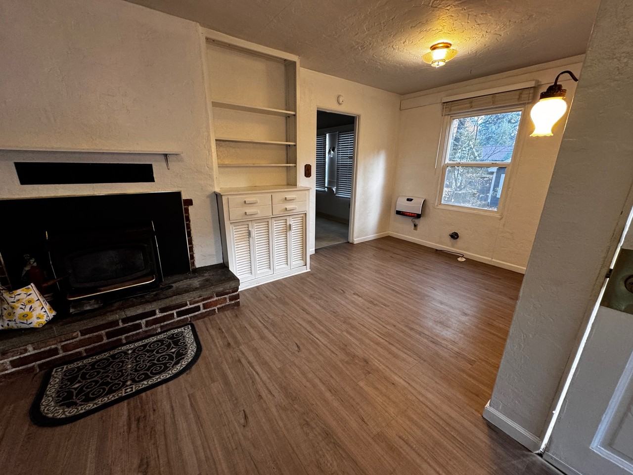 4416 Needham Ave - Photo 2 of 13