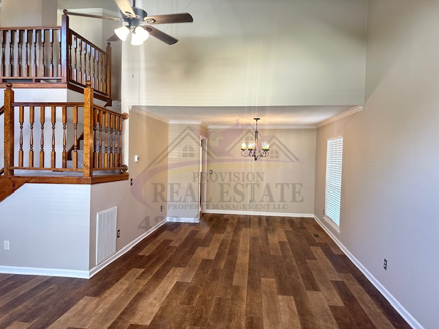 1612 Brook Manor Dr - Photo 3 of 37
