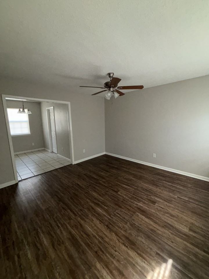 111 Northeastern Ave - Photo 2 of 18