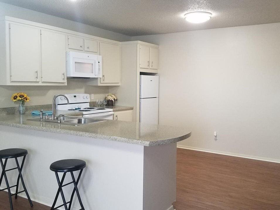 PARKVIEW ESTATES - Photo 7 of 8