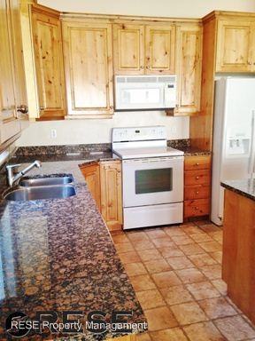 691 E 1600 S St - Photo 3 of 19