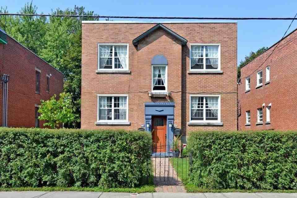 Ave. King-Edward & Av. Somerled