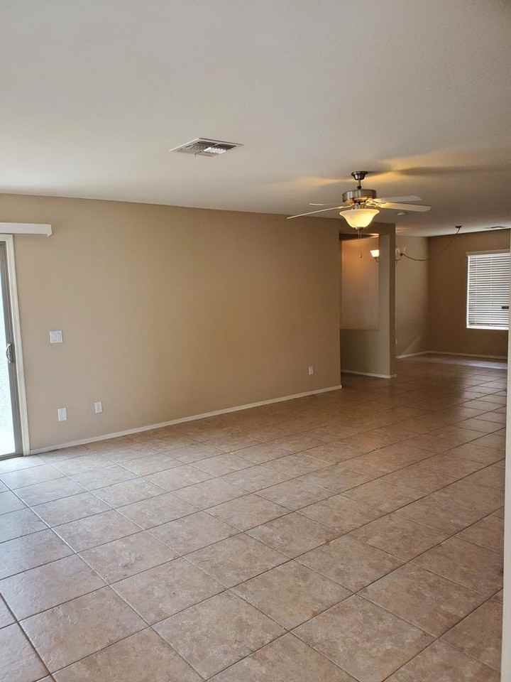 23985 W Pecan Rd - Photo 2 of 15