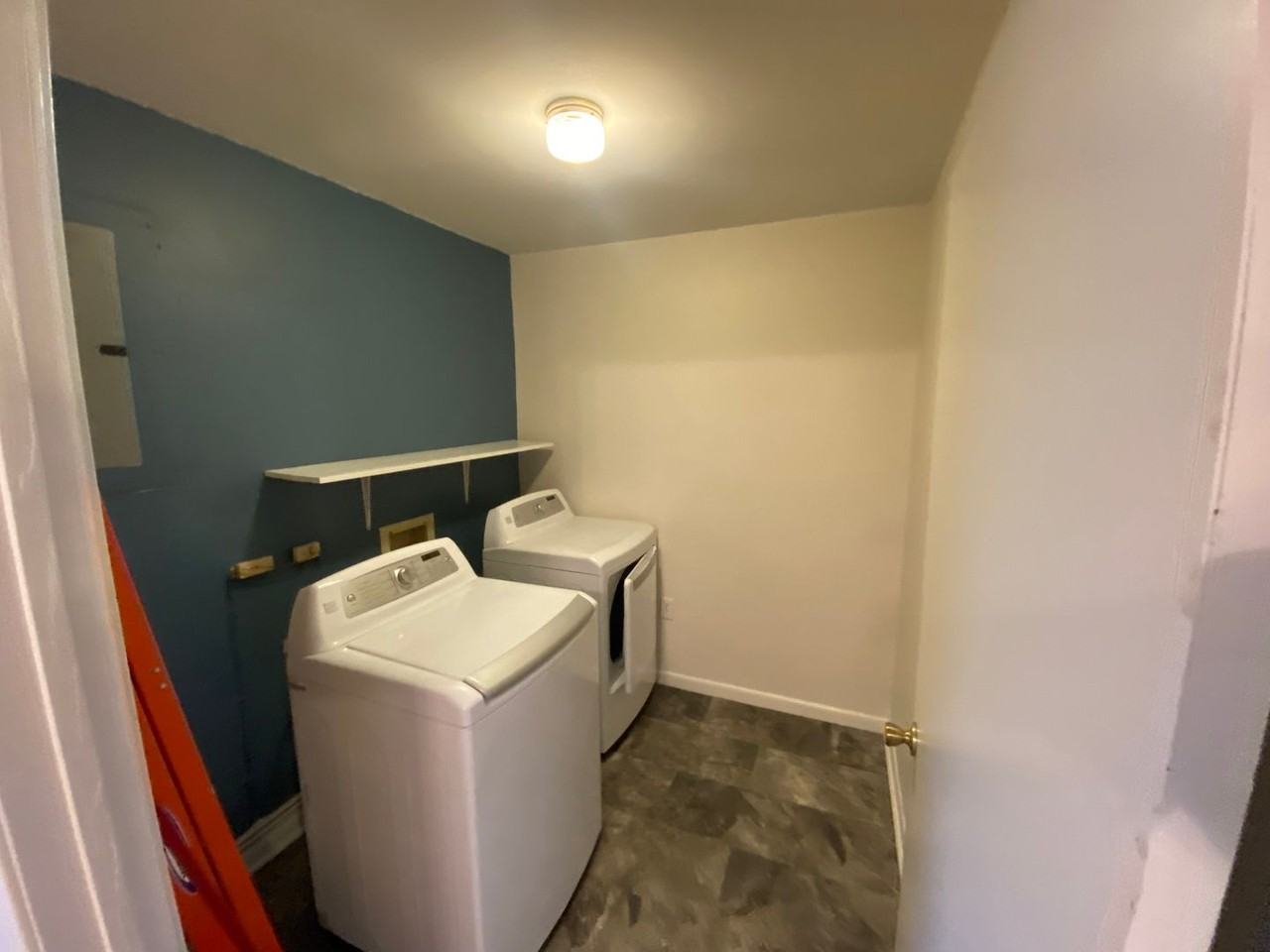 1 Robbye Ln - Photo 7 of 15