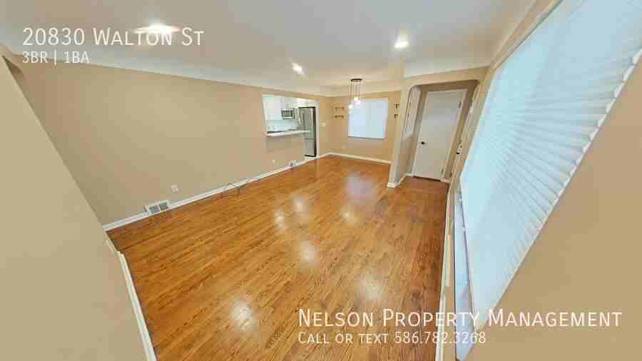 20830 Walton St - Photo 2 of 12