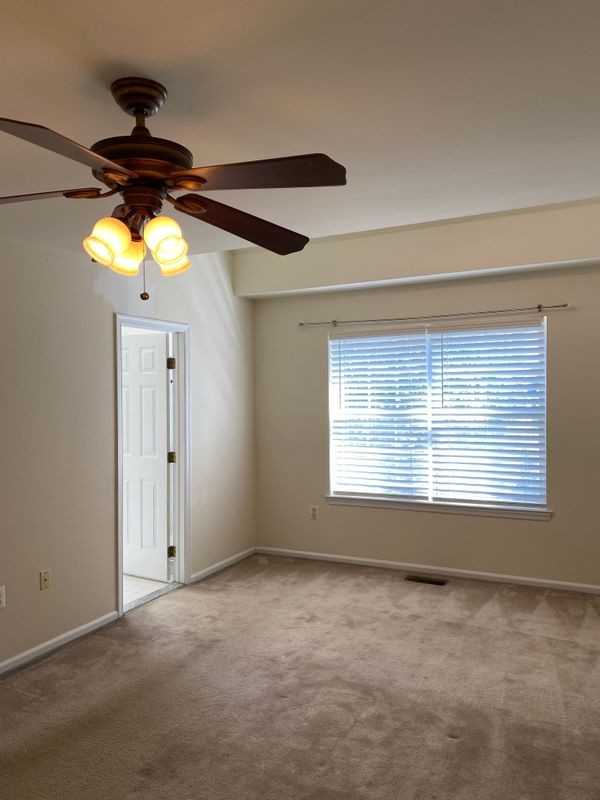 605 Truman Ct - Photo 2 of 18