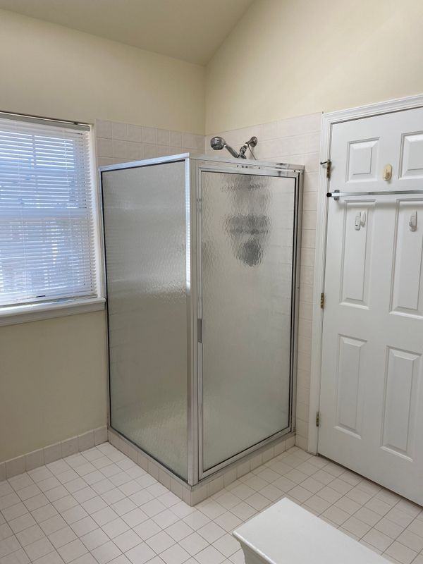 605 Truman Ct - Photo 3 of 18