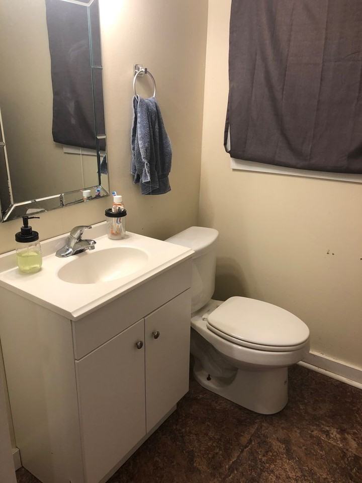 709 Tech Dr - Photo 3 of 13