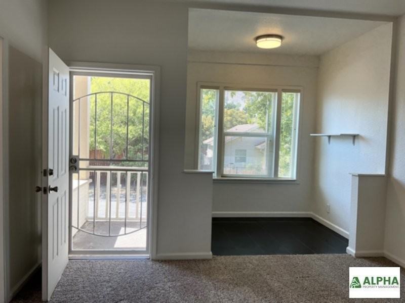 3117 39th St - Photo 3 of 9