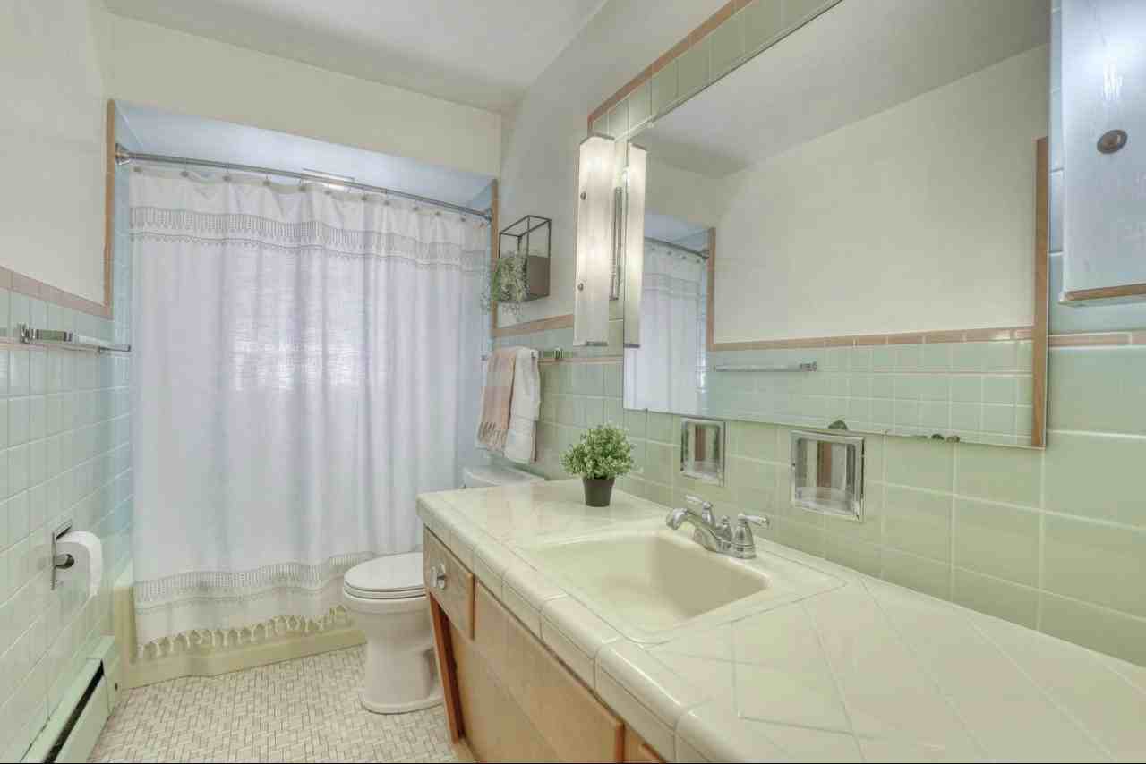 2958 S 58th St #NA - Photo 6 of 18