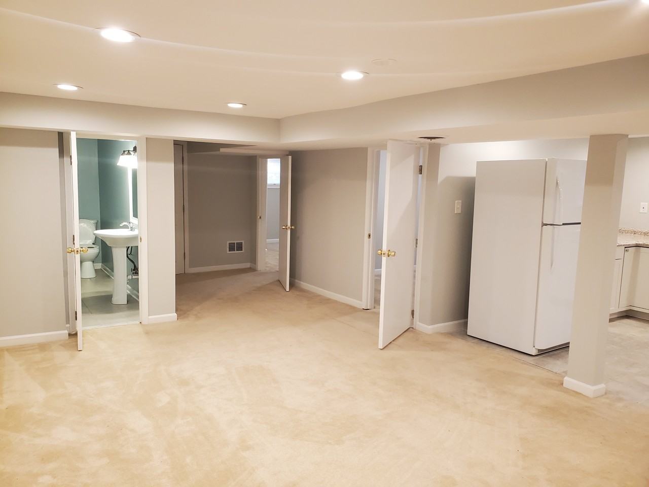 3204 Beechcraft Dr - Photo 4 of 11