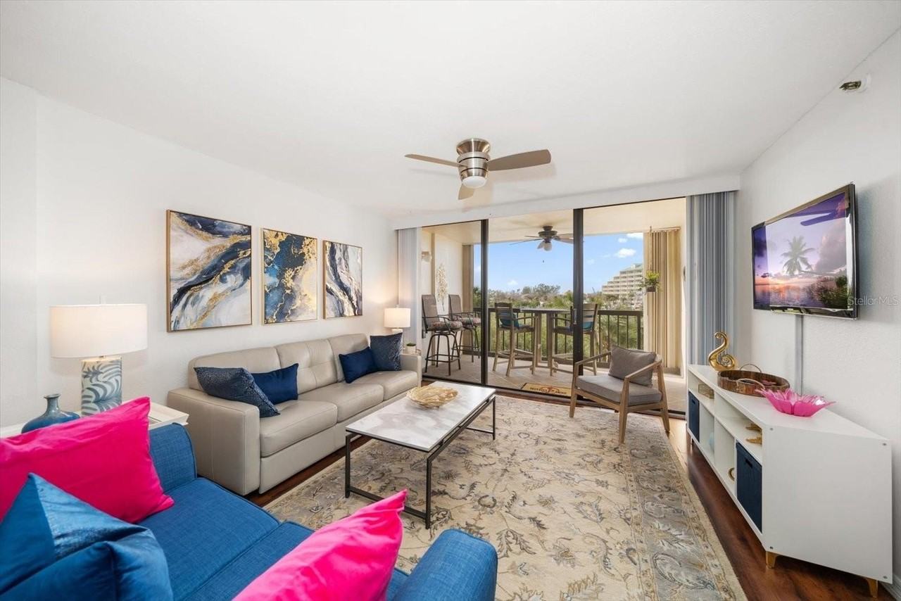 11730 Shipwatch Dr #305 - Photo 6 of 43