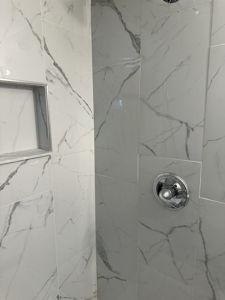 1009 Kevin Rd - Photo 3 of 16