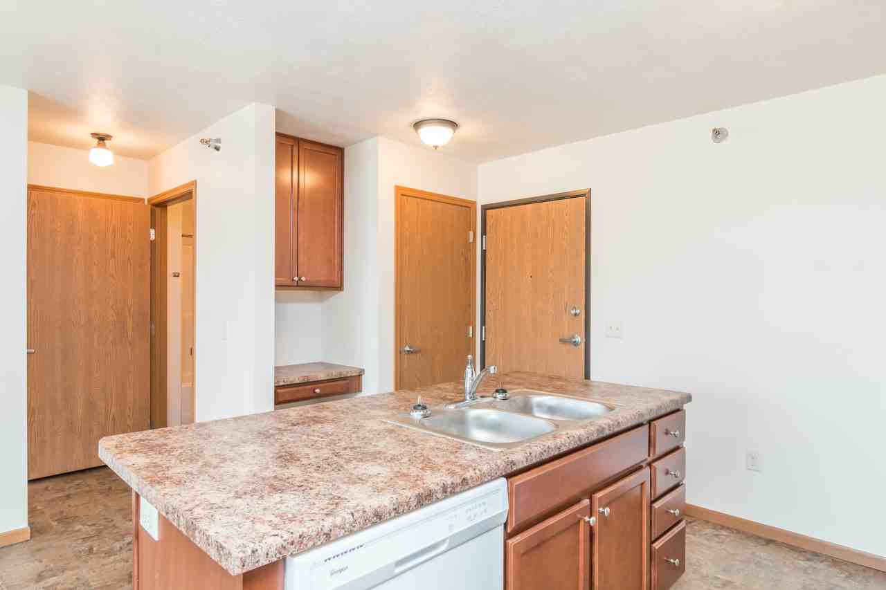 415 Honeysuckle Drive #109 - Photo 3 of 7