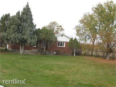 885 Sierra Rd - Photo 2 of 20