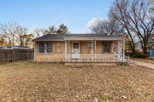 featured image of 711 N Westridge Dr