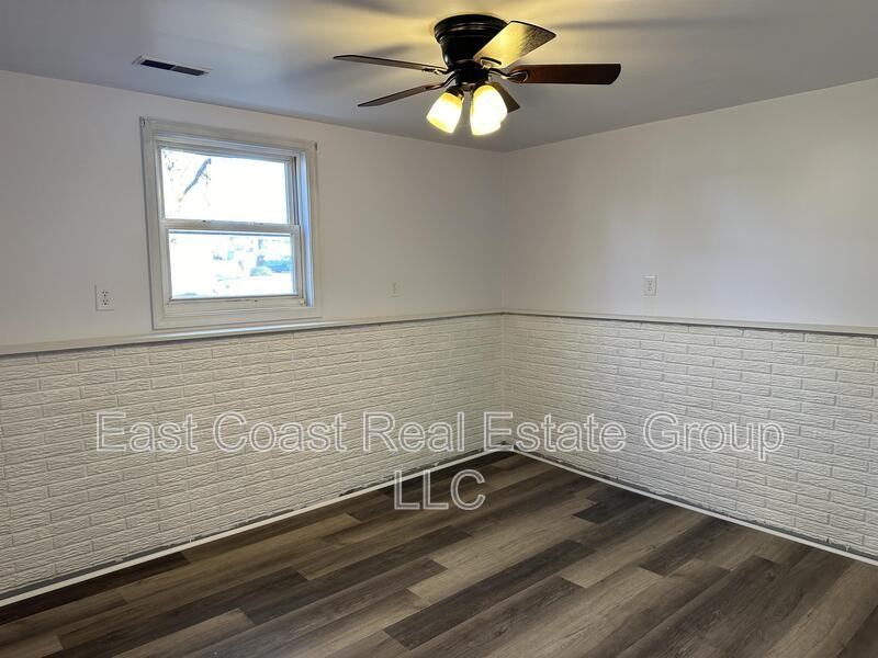 39 Park Dr - Photo 3 of 12