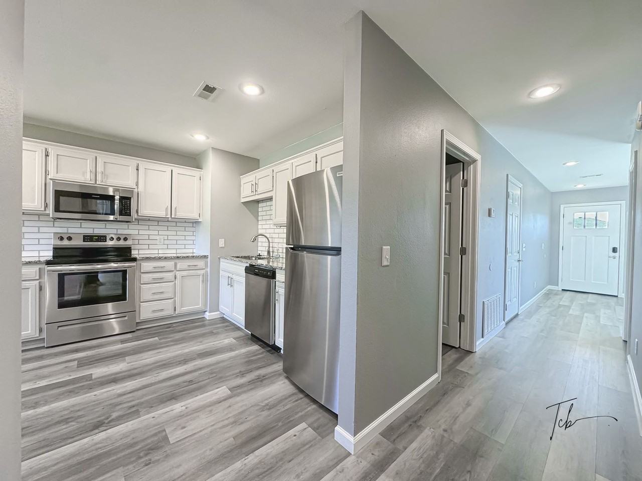 11 Holly Dr #A - Photo 7 of 26