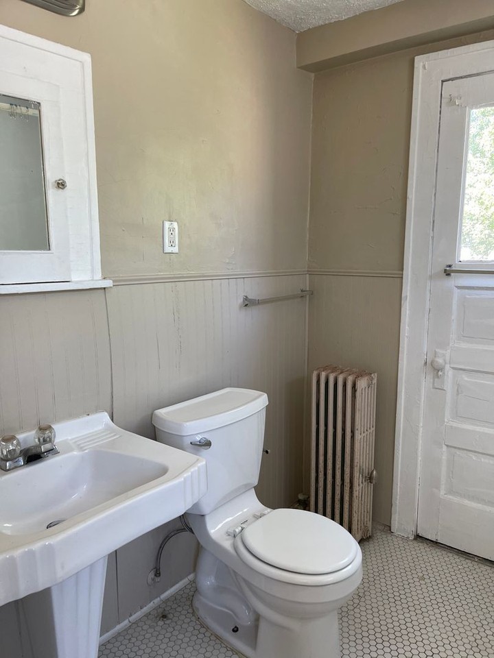 222 E 238th St - Photo 7 of 7