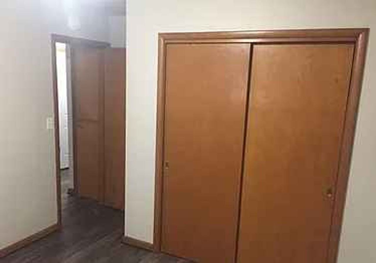 2 BR/1 bath Duplex - Photo 7 of 11