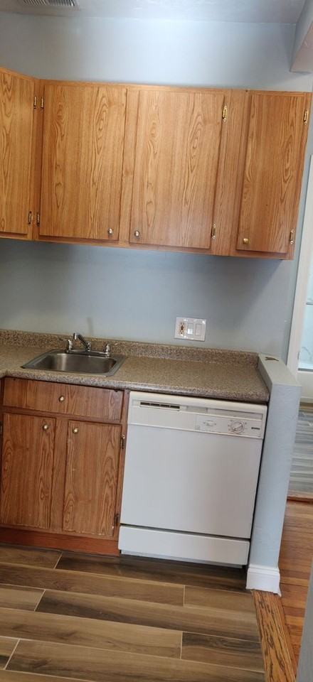 36 Boulevard Ter - Photo 7 of 27