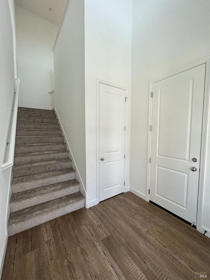 2402 Shore Vis - Photo 5 of 40
