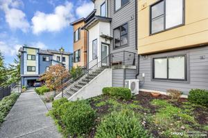 featured image of 510 Coho Walk Se