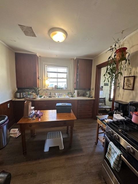 303 Brackett St #5 - Photo 3 of 6