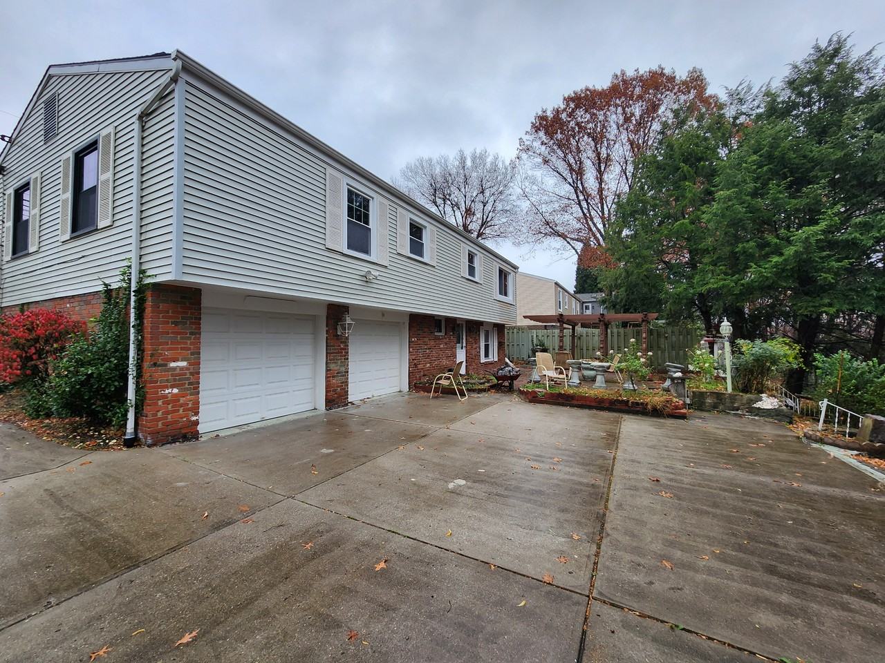 230 Wallingford Dr #NA - Photo 2 of 50