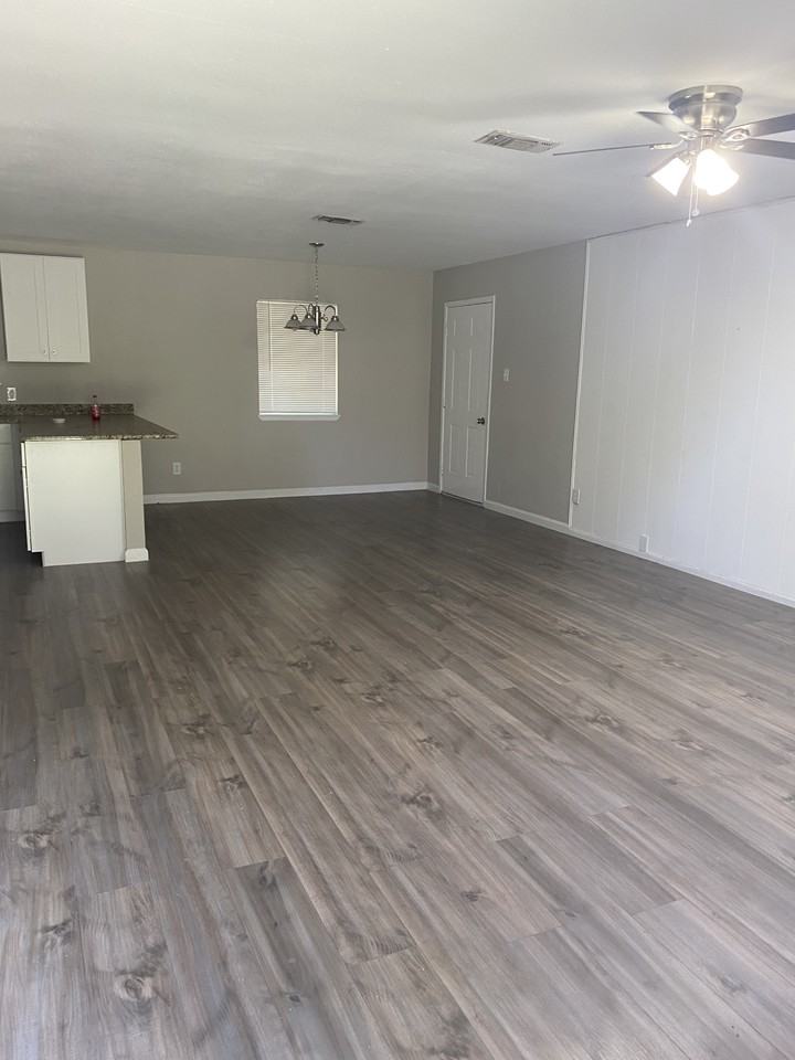 238 Gruene Rd #NA - Photo 4 of 7