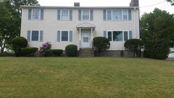 featured image of 172 S End Rd #1stFL