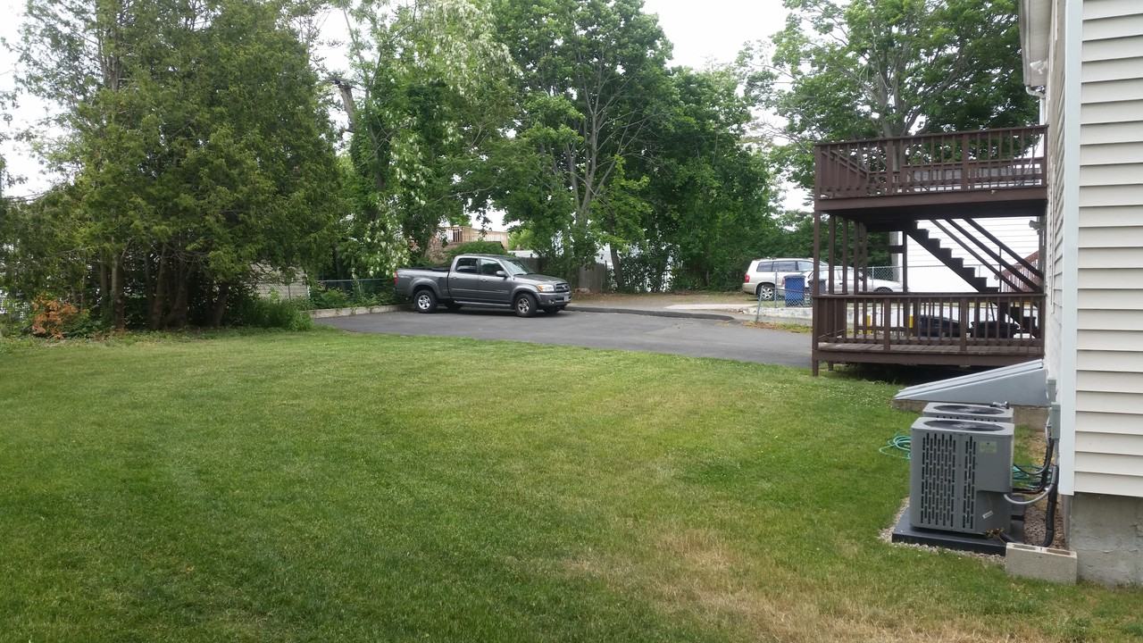 172 S End Rd #1stFL - Photo 5 of 8