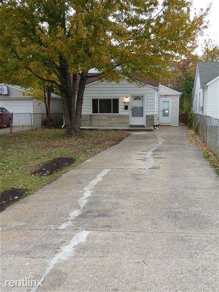 7577 Westminster Ave - Photo 3 of 30