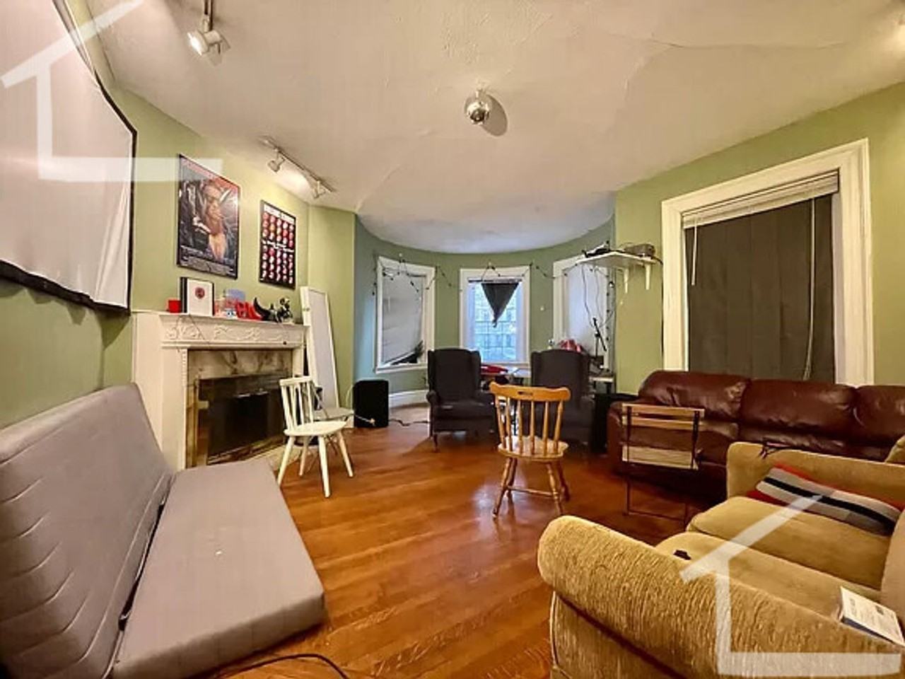 184 Naples Road - Photo 2 of 17