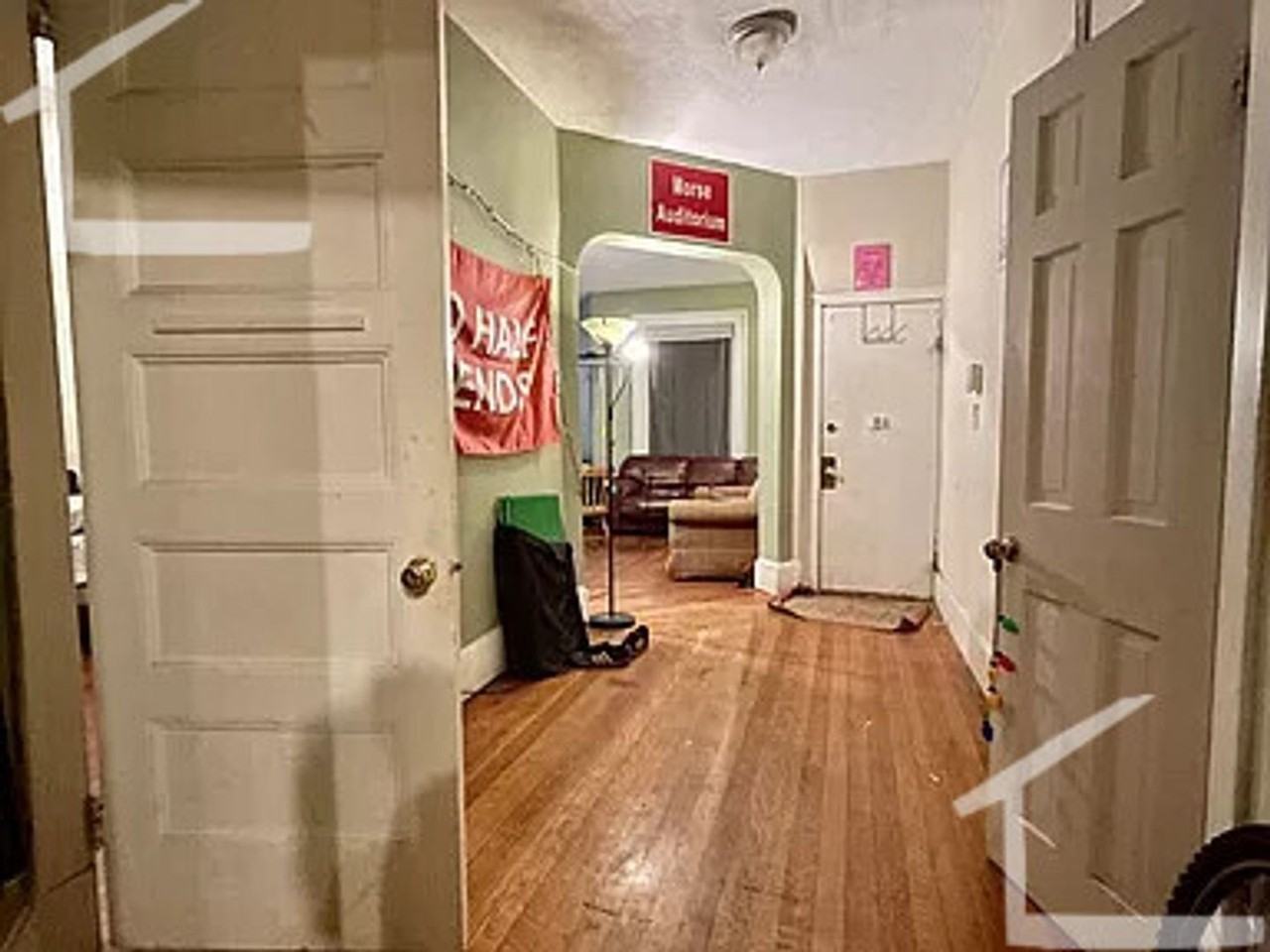 184 Naples Road - Photo 5 of 17