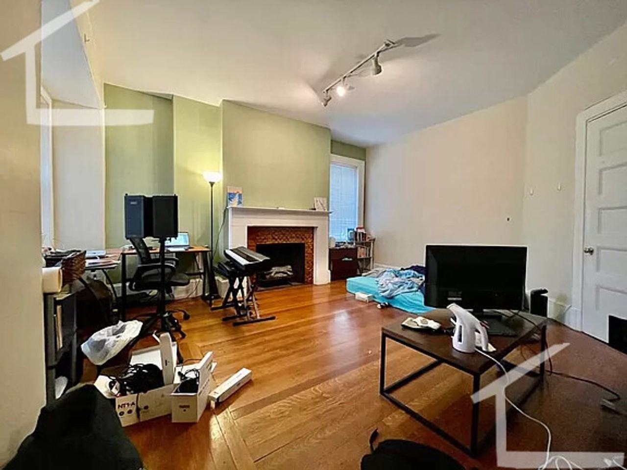 184 Naples Road - Photo 7 of 17