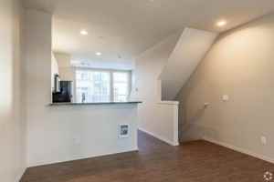 featured image of 1811 S River Dr