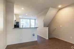 1811 S River Dr - Photo 1 of 1