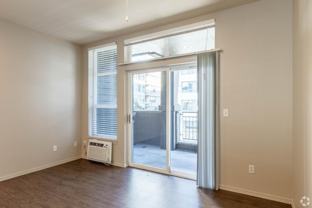 1811 S River Dr - Photo 1 of 1
