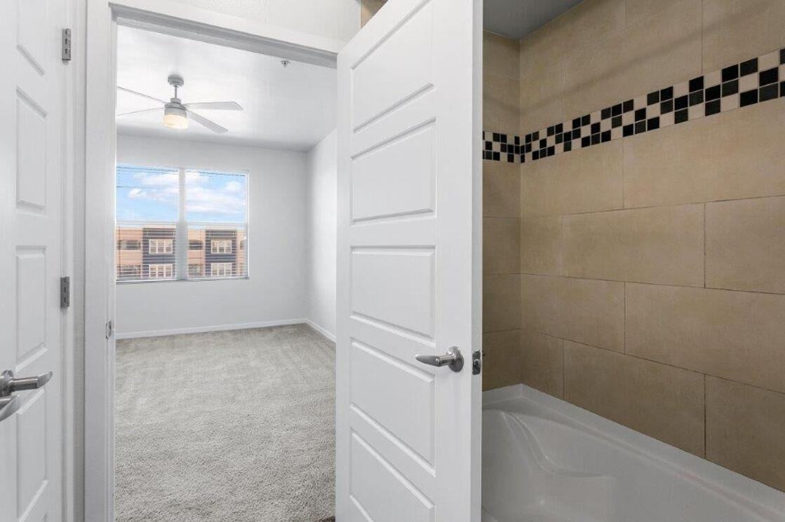 8444 E Indian School Rd - Photo 3 of 27