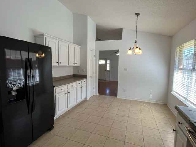 104 Vivian Loop - Photo 3 of 16