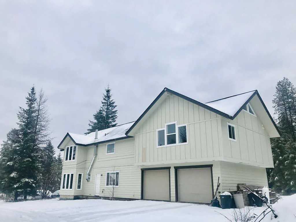 1254 Bayview Rd - Photo 2 of 26