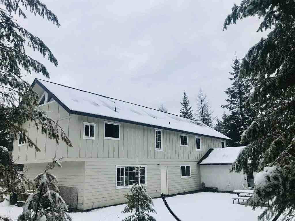 1254 Bayview Rd - Photo 3 of 26